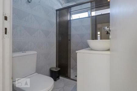 Banheiro de apartamento para alugar com 2 quartos, 75m² em Vila Monumento, São Paulo