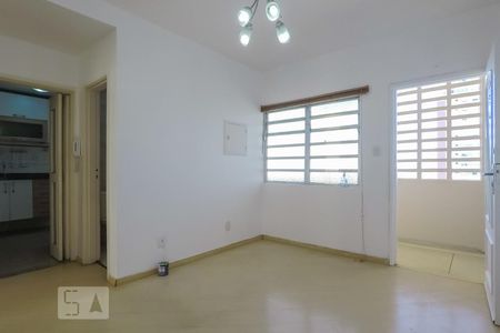 Sala de apartamento para alugar com 2 quartos, 75m² em Vila Monumento, São Paulo