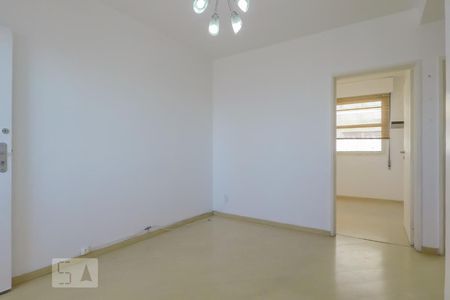 Sala de apartamento para alugar com 2 quartos, 75m² em Vila Monumento, São Paulo