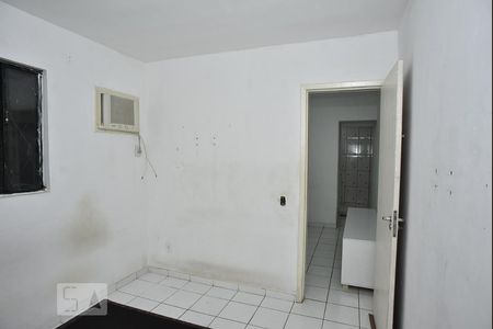 Quarto de casa à venda com 1 quarto, 36m² em Curicica, Rio de Janeiro