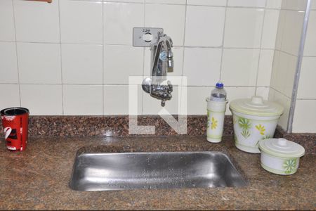 Apartamento à venda com 85m², 2 quartos e sem vagaCozinha