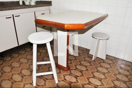 Apartamento à venda com 85m², 2 quartos e sem vagaCozinha