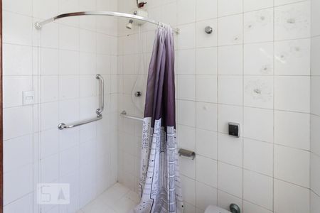 Casa à venda com 340m², 7 quartos e 2 vagas Casa à venda com 340m², 7 quartos e 2 vagasBanheiro Social