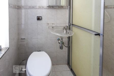 Casa à venda com 340m², 7 quartos e 2 vagas Casa à venda com 340m², 7 quartos e 2 vagasBanheiro da Suite