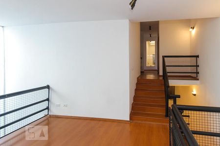 Casa à venda com 340m², 7 quartos e 2 vagas Casa à venda com 340m², 7 quartos e 2 vagashall dos quartos