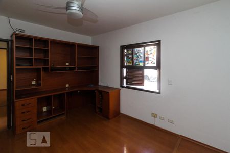 Casa à venda com 340m², 7 quartos e 2 vagas Casa à venda com 340m², 7 quartos e 2 vagasQuarto