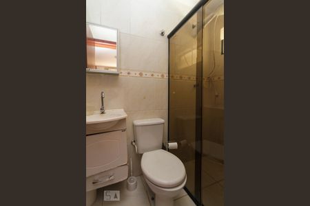 Casa à venda com 340m², 7 quartos e 2 vagas Casa à venda com 340m², 7 quartos e 2 vagasBanheiro da edícula