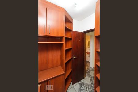 Casa à venda com 340m², 7 quartos e 2 vagas Casa à venda com 340m², 7 quartos e 2 vagasQuarto 3