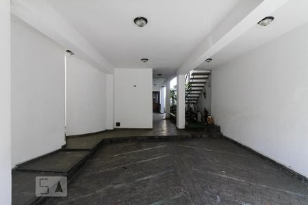 Casa à venda com 340m², 7 quartos e 2 vagas Casa à venda com 340m², 7 quartos e 2 vagasGaragem