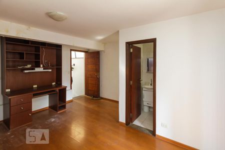 Casa à venda com 340m², 7 quartos e 2 vagas Casa à venda com 340m², 7 quartos e 2 vagasEdícula