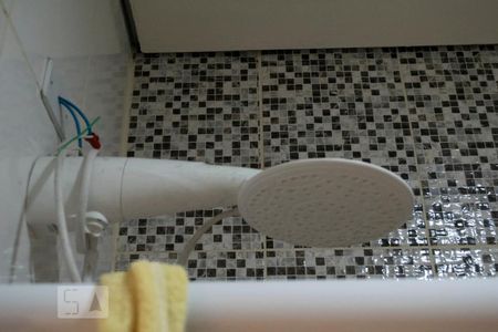 Casa à venda com 170m², 3 quartos e 2 vagas Casa à venda com 170m², 3 quartos e 2 vagasBANHEIRO SUITE