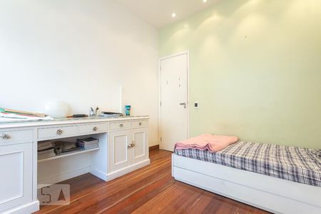 Apartamento à venda com 225m², 3 quartos e 2 vagasQuarto 2