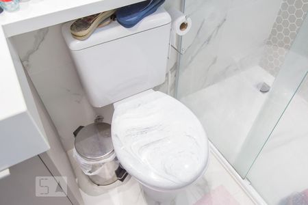 Apartamento à venda com 74m², 2 quartos e 1 vaga Apartamento à venda com 74m², 2 quartos e 1 vagaBanheiro do Quarto 2