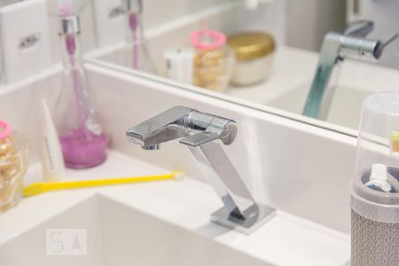 Apartamento à venda com 74m², 2 quartos e 1 vaga Apartamento à venda com 74m², 2 quartos e 1 vagaBanheiro do Quarto 2