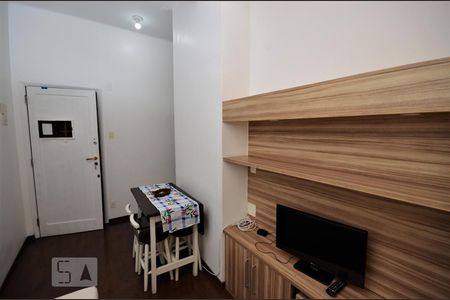 Sala de apartamento para alugar com 1 quarto, 50m² em Catete, Rio de Janeiro