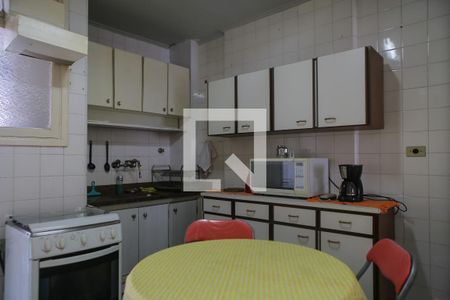 Apartamento para alugar com 112m², 3 quartos e sem vaga Apartamento para alugar com 112m², 3 quartos e sem vagaCozinha
