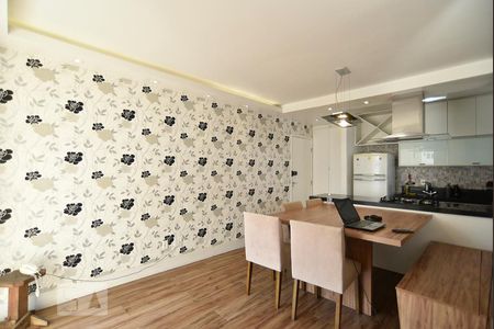 Apartamento à venda com 63m², 2 quartos e 1 vagaSala