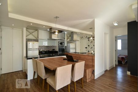 Apartamento à venda com 63m², 2 quartos e 1 vagaSala