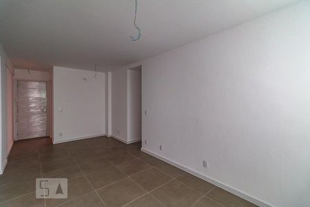 Sala de apartamento para alugar com 3 quartos, 85m² em Recreio dos Bandeirantes, Rio de Janeiro