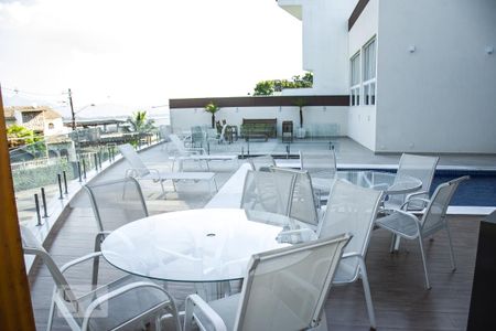 Casa à venda com 460m², 4 quartos e 3 vagasArea de espaço social da piscina