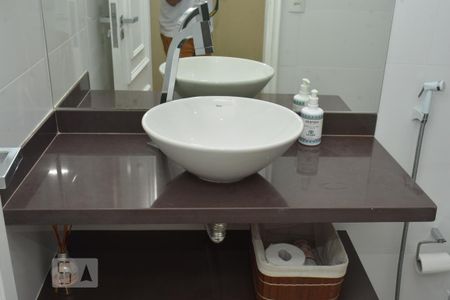 Casa à venda com 460m², 4 quartos e 3 vagasBanheiro 7