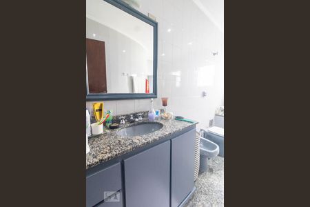 Casa à venda com 298m², 3 quartos e 3 vagasBanheiro da Suíte