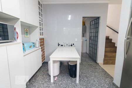 Casa à venda com 298m², 3 quartos e 3 vagasCozinha