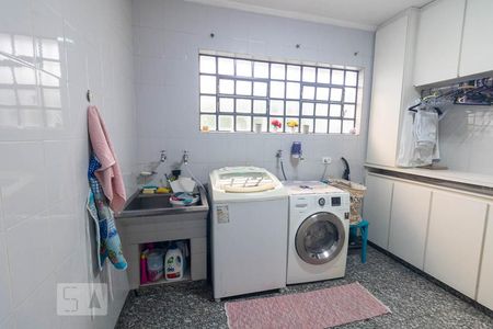 Casa à venda com 298m², 3 quartos e 3 vagasÁrea de Serviço