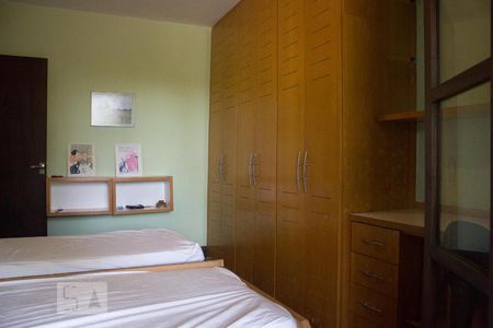 Casa de condomínio à venda com 320m², 6 quartos e 1 vaga Casa de condomínio à venda com 320m², 6 quartos e 1 vagaQuarto 3