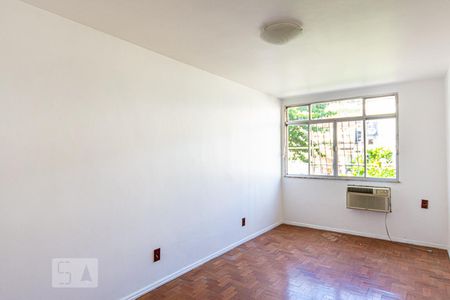 Sala de apartamento à venda com 2 quartos, 116m² em Icaraí, Niterói