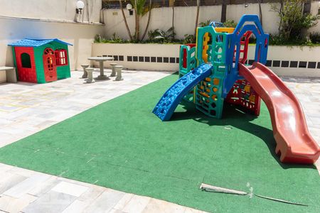 Apartamento à venda com 92m², 3 quartos e 1 vaga Apartamento à venda com 92m², 3 quartos e 1 vagaPlayground