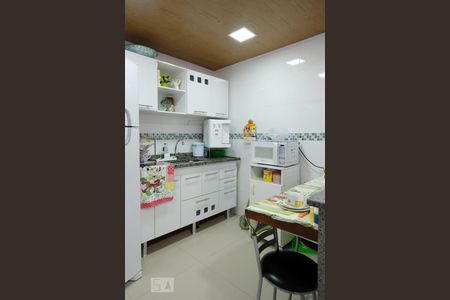 Casa à venda com 90m², 4 quartos e sem vagaCozinha da Kitnet anexa