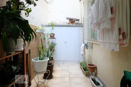 Casa à venda com 90m², 4 quartos e sem vagaÁrea externa