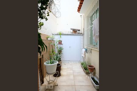 Casa à venda com 90m², 4 quartos e sem vagaÁrea externa 