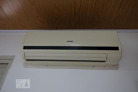 Casa à venda com 90m², 4 quartos e sem vagaKitnet anexa