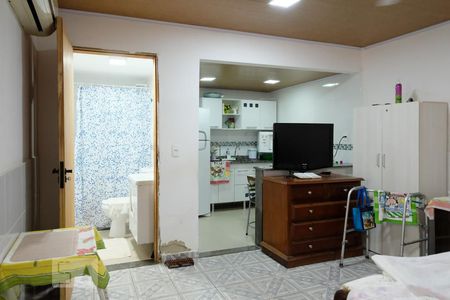 Casa à venda com 90m², 4 quartos e sem vagaKitnet anexa