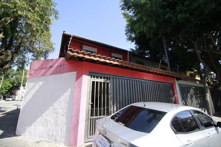 Casa à venda com 150m², 3 quartos e 2 vagasFachada