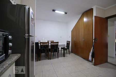 Casa à venda com 150m², 3 quartos e 2 vagasCozinha
