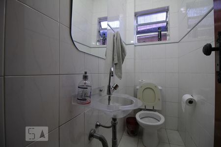 Casa à venda com 150m², 3 quartos e 2 vagasLavabo