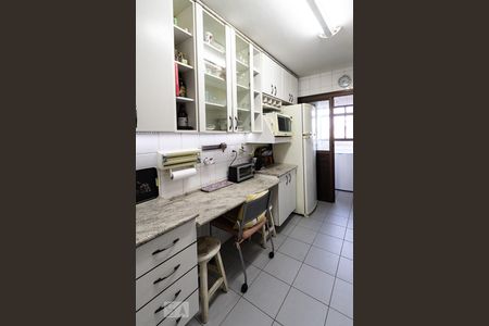 Apartamento à venda com 92m², 2 quartos e 2 vagas Apartamento à venda com 92m², 2 quartos e 2 vagasCozinha