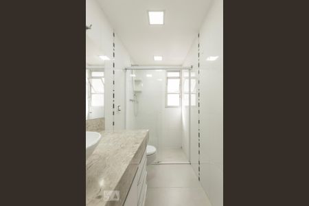 Banheiro de apartamento para alugar com 1 quarto, 46m² em Jardim Paulista, São Paulo