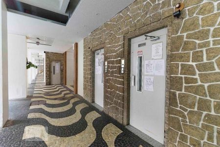 Studio à venda com 20m², 1 quarto e sem vaga Studio à venda com 20m², 1 quarto e sem vagaHall de Entrada