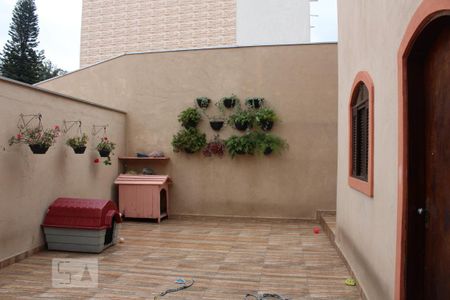 Casa à venda com 250m², 2 quartos e 2 vagasQuintal