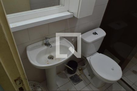 Apartamento à venda com 60m², 2 quartos e 2 vagas Apartamento à venda com 60m², 2 quartos e 2 vagasBanheiro da Suíte