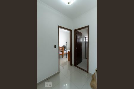 Casa à venda com 280m², 4 quartos e 5 vagas Casa à venda com 280m², 4 quartos e 5 vagashall quartos