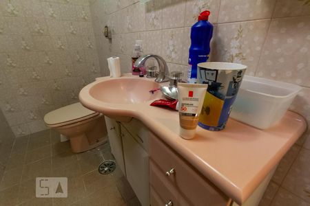 Casa à venda com 280m², 4 quartos e 5 vagas Casa à venda com 280m², 4 quartos e 5 vagasLavabo