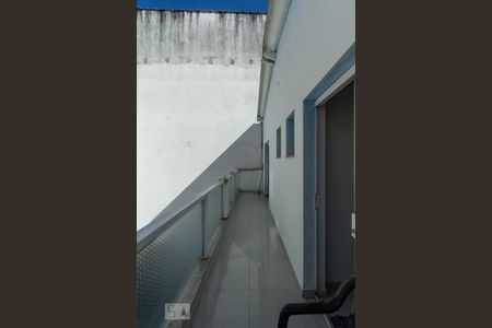 Casa à venda com 280m², 4 quartos e 5 vagas Casa à venda com 280m², 4 quartos e 5 vagasVaranda dos quartos 2 e 3