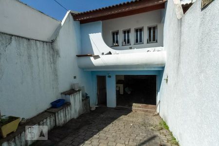Casa à venda com 280m², 4 quartos e 5 vagas Casa à venda com 280m², 4 quartos e 5 vagasCorredor