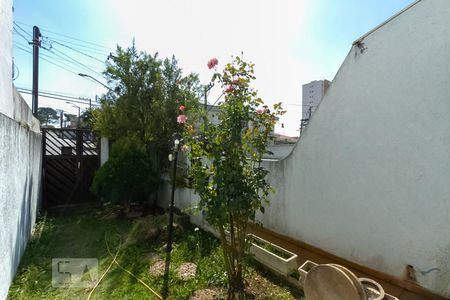 Casa à venda com 280m², 4 quartos e 5 vagas Casa à venda com 280m², 4 quartos e 5 vagasÁrea comum