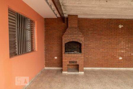 Casa à venda com 220m², 3 quartos e 2 vagas Casa à venda com 220m², 3 quartos e 2 vagasChurrasqueira